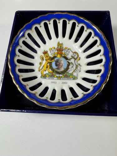 Vintage queen elizabeth - vintage,