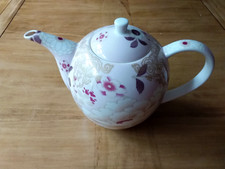 Stylish Maxwell Williams