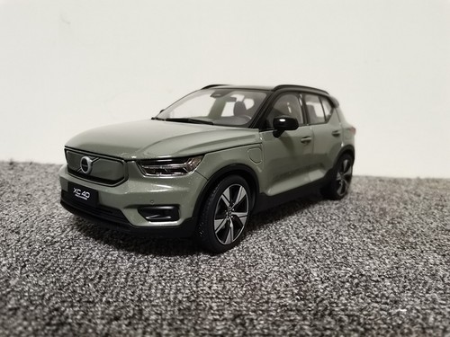 Scale volvo xc40 - 1/18,