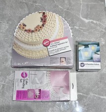 Wilton Cake Dividing Set, 12" Round Scalloped Separator Set, Flameless Votives