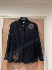 Gray & Osbourn Coat say UK18 mainly black (18/10)