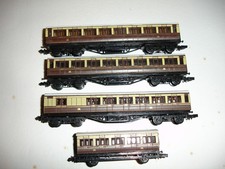 N Gauge Graham Farish 4 Wheel & 57' Coaches GWR Chocolate & Cream Livery