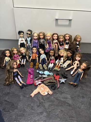 Huge vintage bratz dolls - huge,