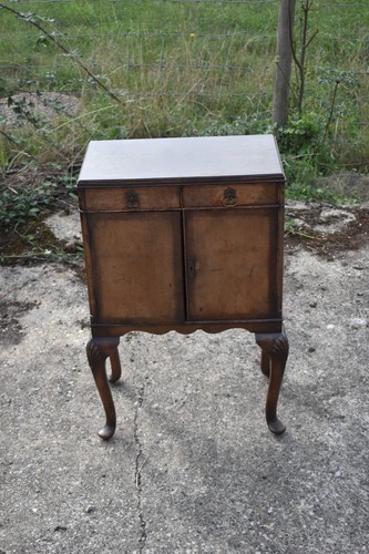 Antique queen anne style - queen,