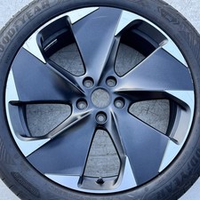 1x Genuine Seat Cupra Born 19"