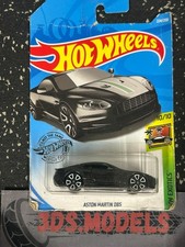 ASTON MARTIN DBS BLACK