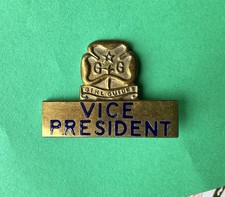 Vintage  Pin badge Girl Guides