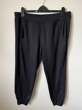 New Sweaty Betty Garudasana