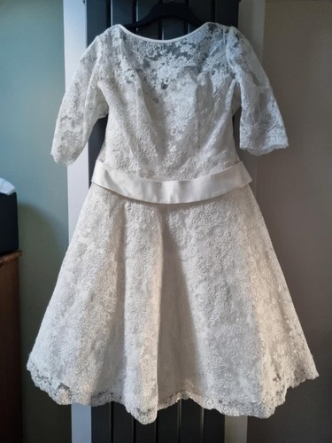 Vintage 1950s style lace - lace, tea