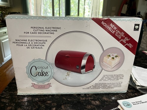 Nib cricut cake - cricut,