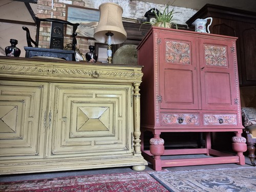 Fabulous vintage carved oak - fabulous,