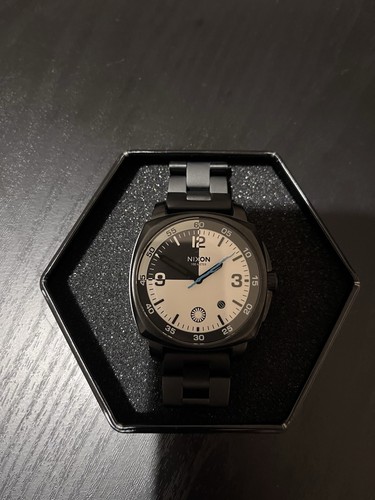 Nixon star wars the charger - star,