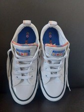 Ladies Converse Low Trainers With Rainbow Stiching Size 4. Rare. VGC.