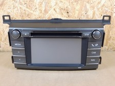 Toyota RAV4 IV radio screen