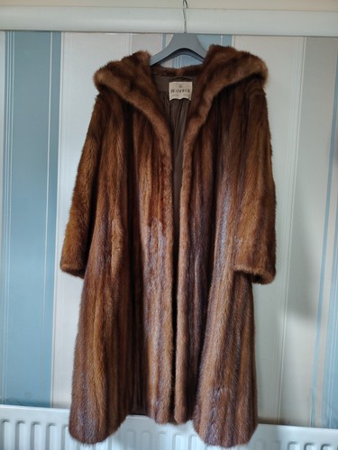 Genuine mink fur - genuine,