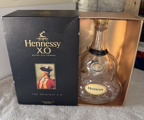 Empty hennessy cognac - empty,