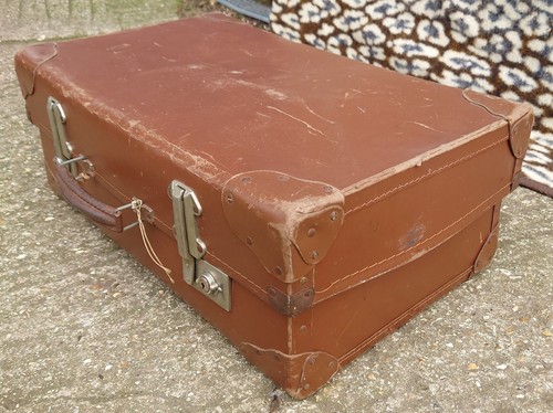Vintage brown cheney - vintage,