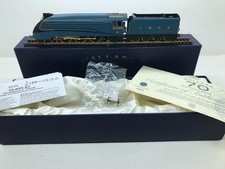 HORNBY OO GAUGE R2684 LNER A4