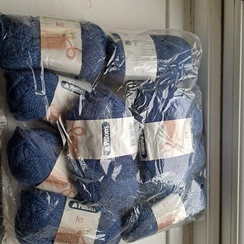 500g patons jet - 500g,