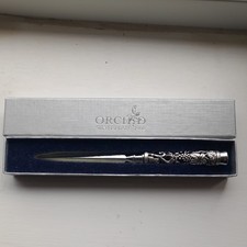 Vintage Orchid Lacquered Black