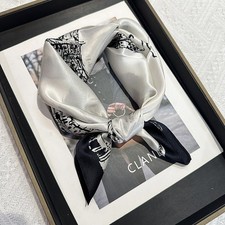 Women Black&White Slim