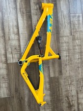 YETI SB 66 Yellow, Rear