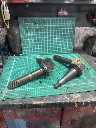 Pair front spindle rh - pair, &