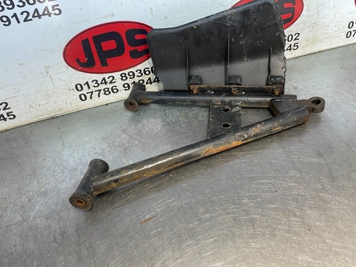 Front lower suspension arm - front,
