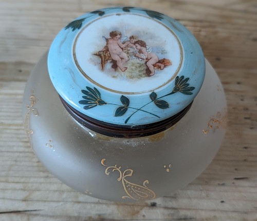 Antique clear glass - antique, powder