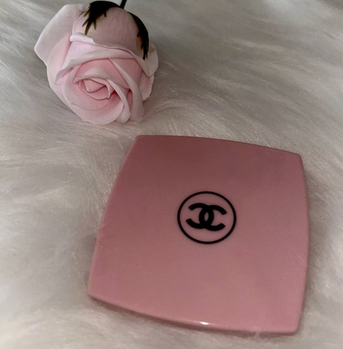 Chanel beauty compact mirror - beauty,