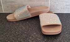 NEW * SPARKLY RHINESTONE FLIP