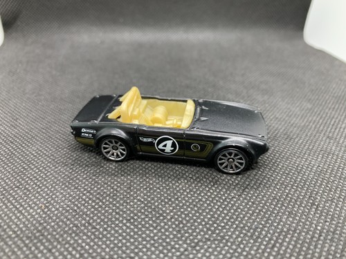 Hot wheels triumph - hot,
