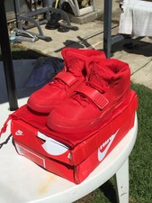 Nike Yeezy 2 Red October