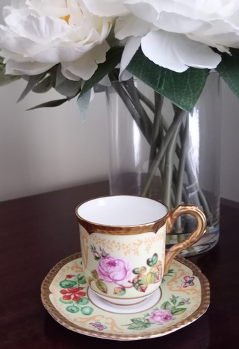 Royal worcester connoisseur - royal,