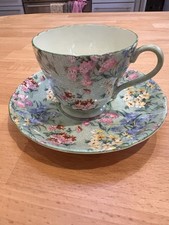 Shelley Melody Fine Bone China Tea Cup and Saucer In Excellent Condition.