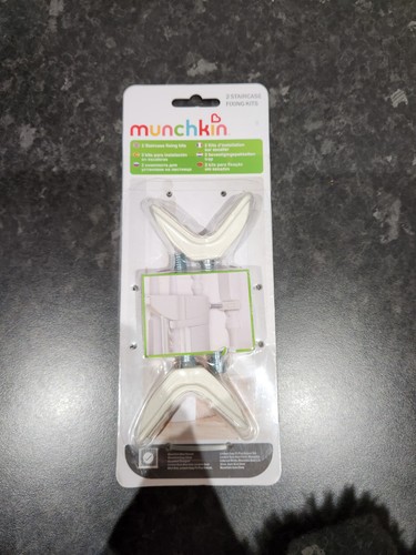 Munchkin staircase fixing kit - staircase,