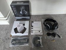 AKG K240 MKII Professional Over-Ear Studio Headphones Black - Mint (Never used)