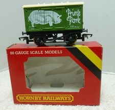 Hornby R216 Prime Pork Closed Van – OO Gauge