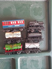 Assorted 00 Gauge Wagons Pack of 6 ,5 Tankers 1 Track Cleaner