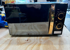 Russell Hobbs Microwave Rose Gold 17L - 700W microwave - Used