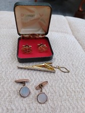 Pair Of Mother Of Pearl Lambournes Birm,  Pair Diamond Cut Cufflinks & Tie-pin