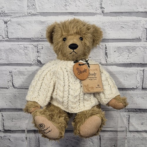 Robin rive brady - brady, teddy