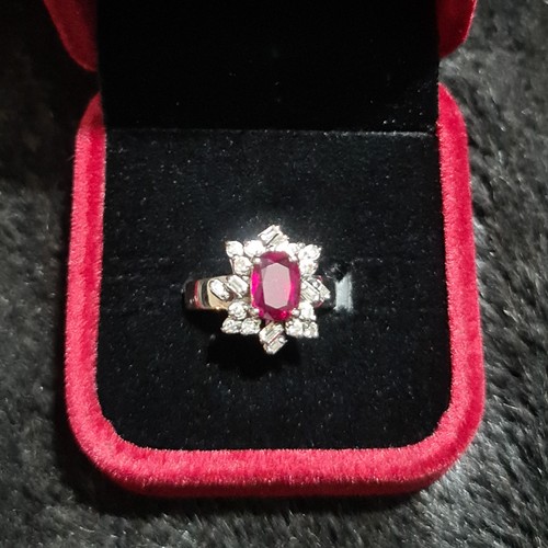 750 18k white gold - 750, ruby