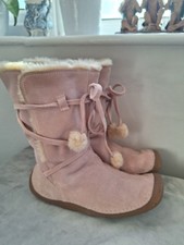 GORGEOUS CLARKS PINK SUEDE