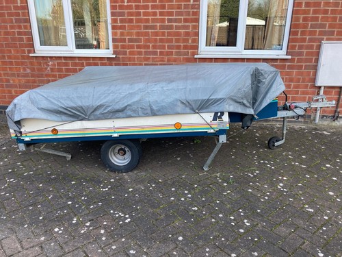 Camping trailer pop - pop, up