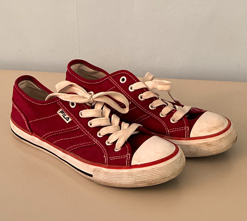 Fila burgundy white low top - fila,