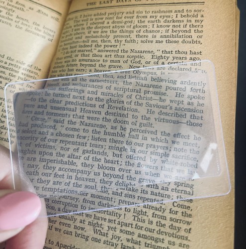 Credit card size magnifier - credit,