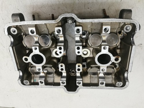 Rear head with valves - head,