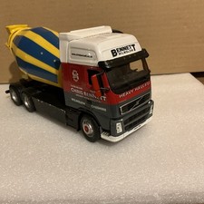 1:50 Trucks Code 3 Volvo FH112