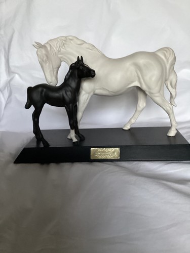 Beswick horse and pony - horse,